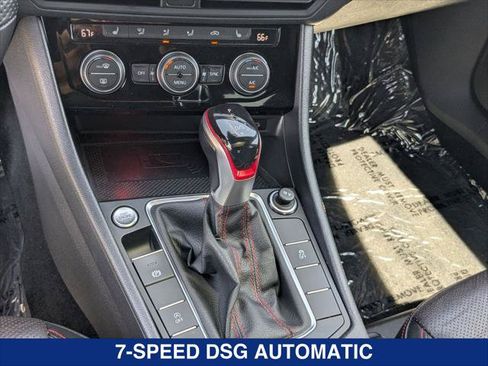 Certified 2022 Volkswagen Jetta GLI Autobahn FWD image 19