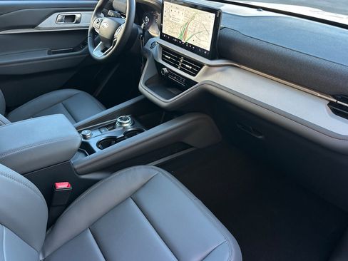 New 2026 Ford Explorer Active w/ Active Comfort Package image 16