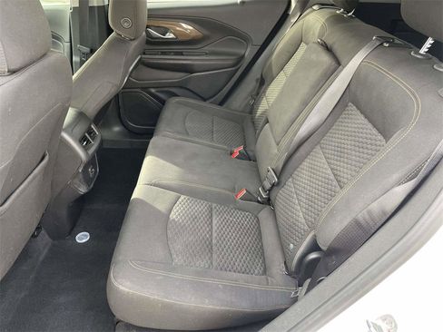 Used 2020 GMC Terrain SLE w/ Elevation Edition image 12
