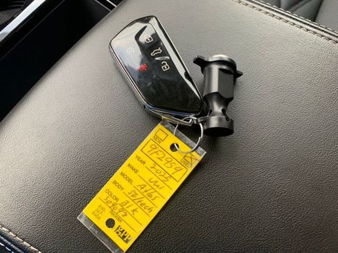 Used 2025 Volkswagen Atlas SE FWD image 42