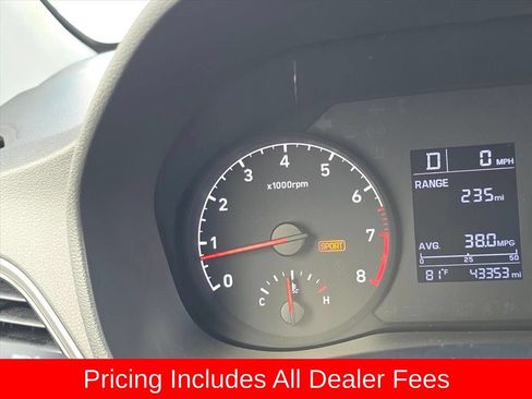 Used 2022 Hyundai Accent SE FWD image 25