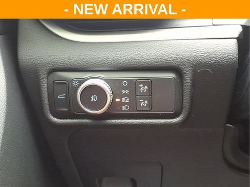 Used 2021 Ford Explorer XLT w/ Equipment Group 202A AWD/4WD image 20