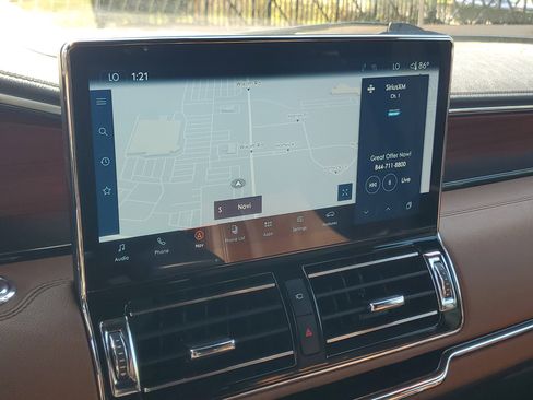 Certified 2022 Lincoln Navigator Reserve image 16