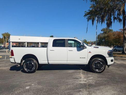 Used 2026 RAM 2500 Laramie AWD/4WD image 3