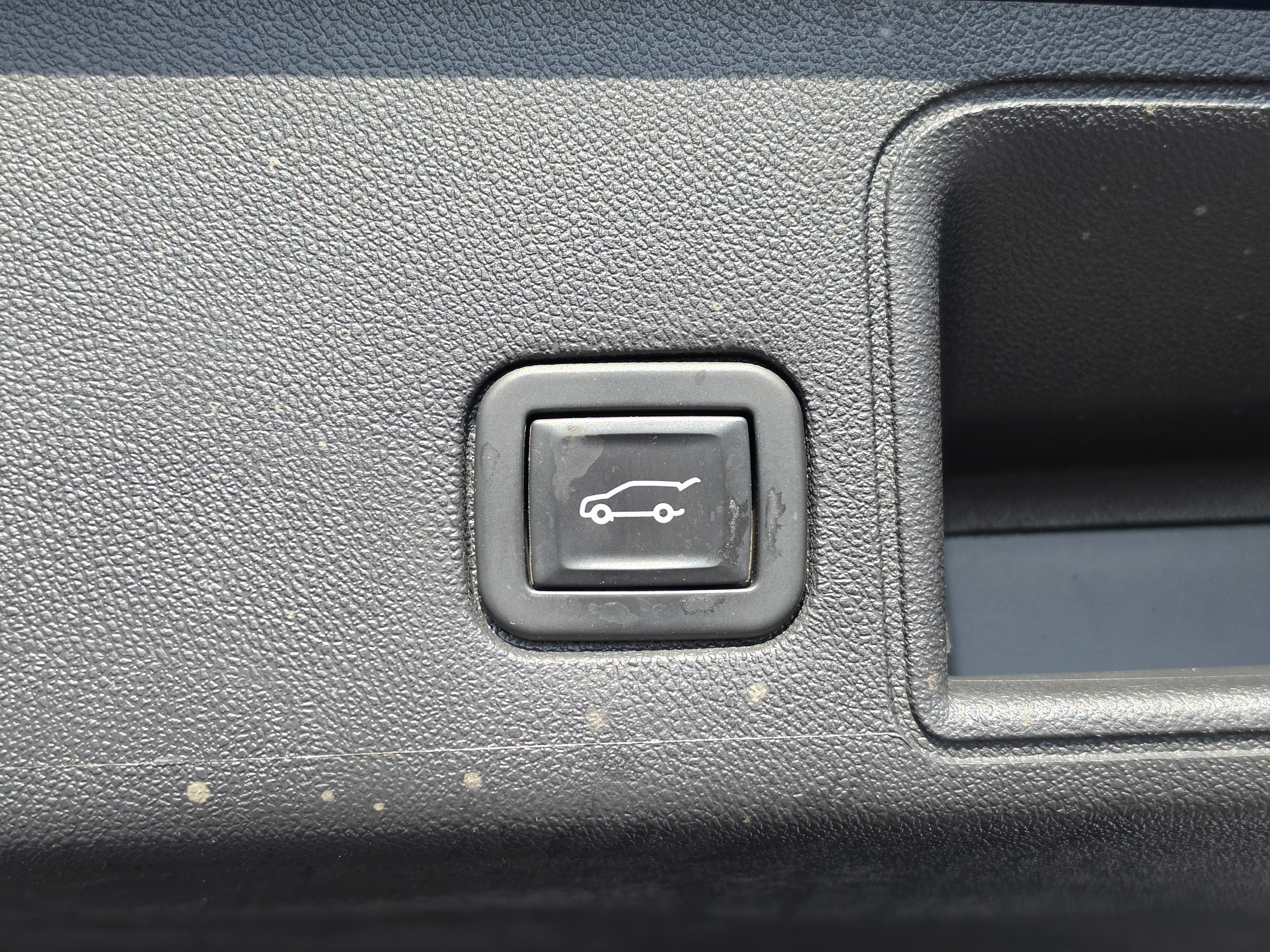 Used 2020 GMC Terrain SLT w/ Preferred Package FWD image 16