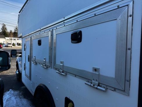 Used 2015 Ford F350 XL w/ Power Equipment Group image 5