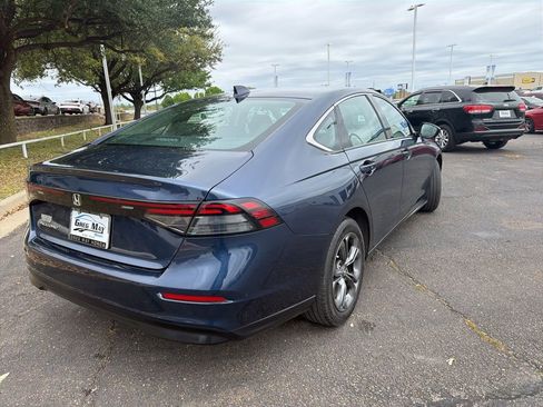 Used 2023 Honda Accord EX image 3