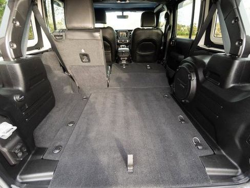 Used 2019 Jeep Wrangler Unlimited Sahara w/ Quick Order Package 24M Moab image 36