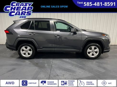 Used 2019 Toyota RAV4 LE image 1