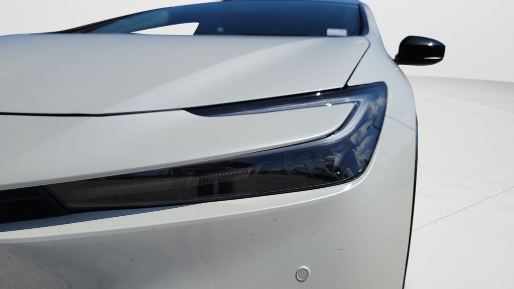 New 2026 Toyota Prius Plug-In Hybrid FWD image 24