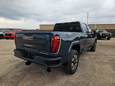 New 2026 GMC Sierra 2500 Denali w/ Denali Reserve Package AWD/4WD image 5