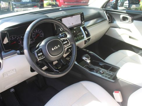 Certified 2023 Kia Sorento S w/ Panoramic Sunroof Package FWD image 22