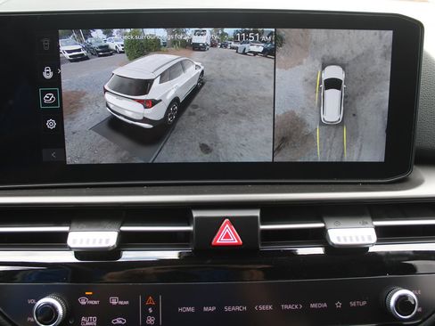 New 2026 Kia Sportage SX FWD image 57