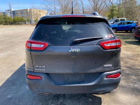 Used 2015 Jeep Cherokee Latitude w/ Cold Weather Group image 6