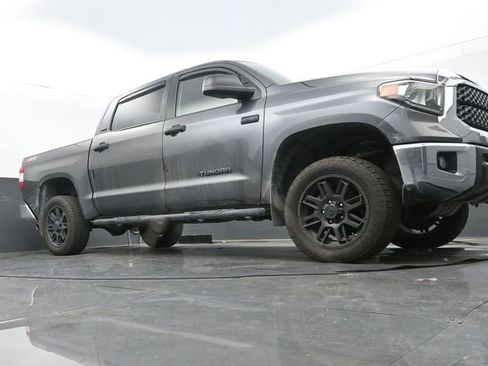 Used 2021 Toyota Tundra SR5 w/ SR5 Upgrade Package AWD/4WD image 25