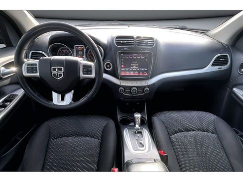 Used 2018 Dodge Journey SXT w/ Safe & Sound Group image 17