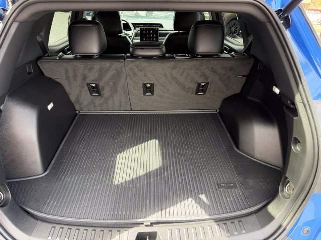 Used 2025 GMC Terrain Elevation w/ Elevation Premium Package AWD/4WD image 12