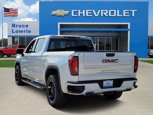 Used 2021 GMC Sierra 1500 Denali w/ Driver Alert Package II AWD/4WD image 4