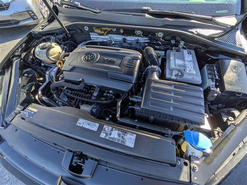 Used 2015 Volkswagen Golf S FWD image 11