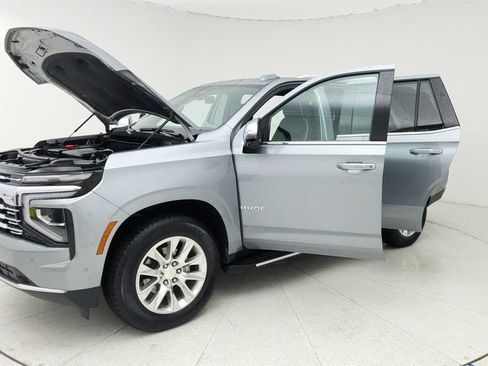 Certified 2025 Chevrolet Tahoe Premier RWD image 10