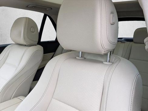 Used 2022 Mercedes-Benz GLE 350 image 16