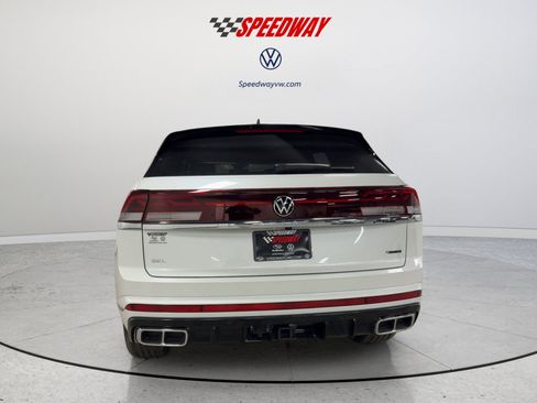 New 2026 Volkswagen Atlas Cross Sport SEL Premium R-Line AWD/4WD image 9
