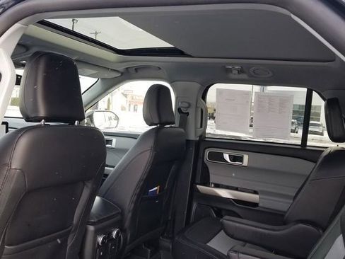 Certified 2023 Ford Explorer XLT w/ Equipment Group 202A image 17