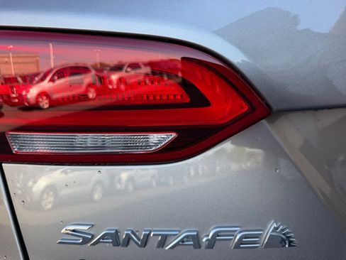 Used 2018 Hyundai Santa Fe Sport FWD image 24
