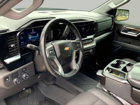 Used 2024 Chevrolet Silverado 1500 LT w/ Protection Package RWD image 18