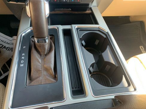 Used 2019 Ford F150 Lariat AWD/4WD image 29