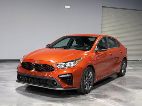 Used 2021 Kia Forte GT-Line FWD image 3