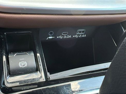 Used 2024 Subaru Outback Touring XT AWD/4WD image 25