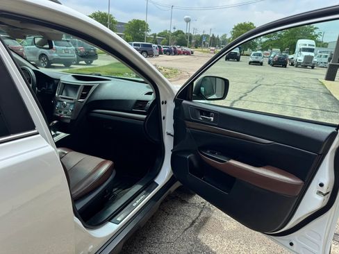 Used 2014 Subaru Outback 2.5i Limited AWD/4WD image 12
