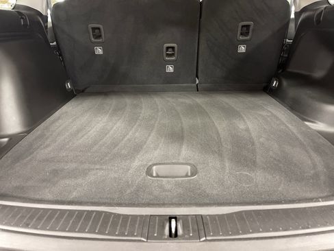 Used 2023 Jeep Grand Cherokee Limited image 12