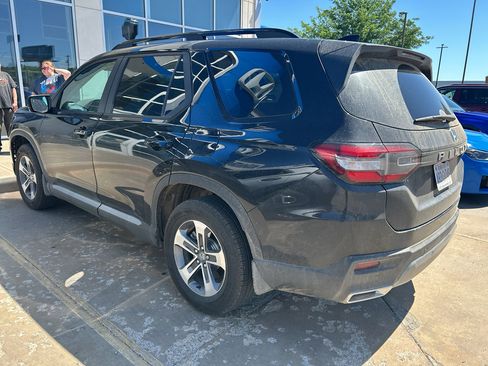Used 2026 Honda Pilot EX-L image 3