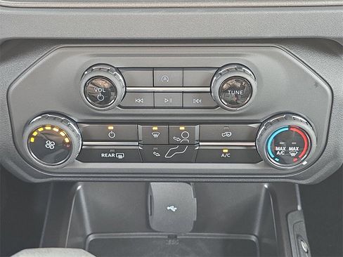 New 2025 Ford Bronco 2-Door image 21