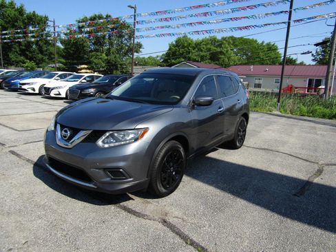 Used 2015 Nissan Rogue S AWD/4WD image 3