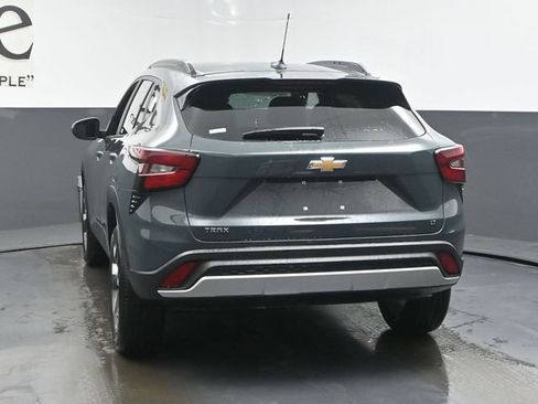 New 2026 Chevrolet Trax LT FWD image 13