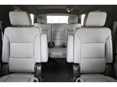 Used 2023 GMC Yukon XL SLT RWD image 15