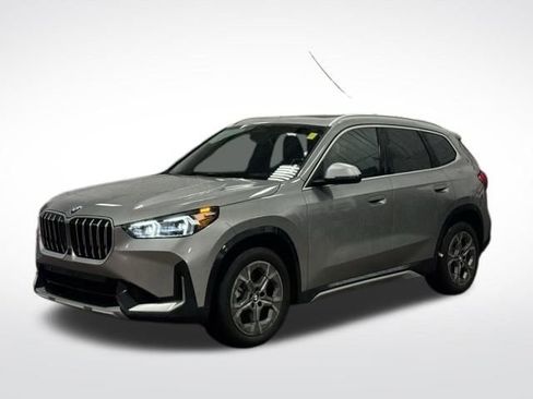 Used 2023 BMW X1 xDrive28i w/ Premium Package image 4