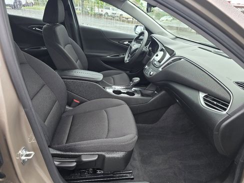 Used 2023 Chevrolet Malibu LT image 14