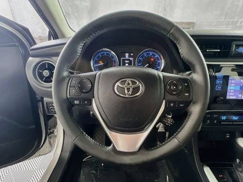 Used 2017 Toyota Corolla SE FWD image 16