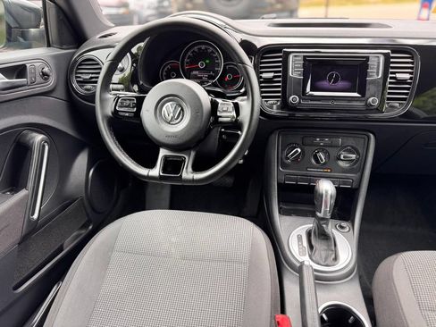 Used 2018 Volkswagen Beetle 2.0T S FWD image 22