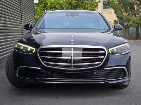 Used 2024 Mercedes-Benz S 580 4MATIC Sedan image 3