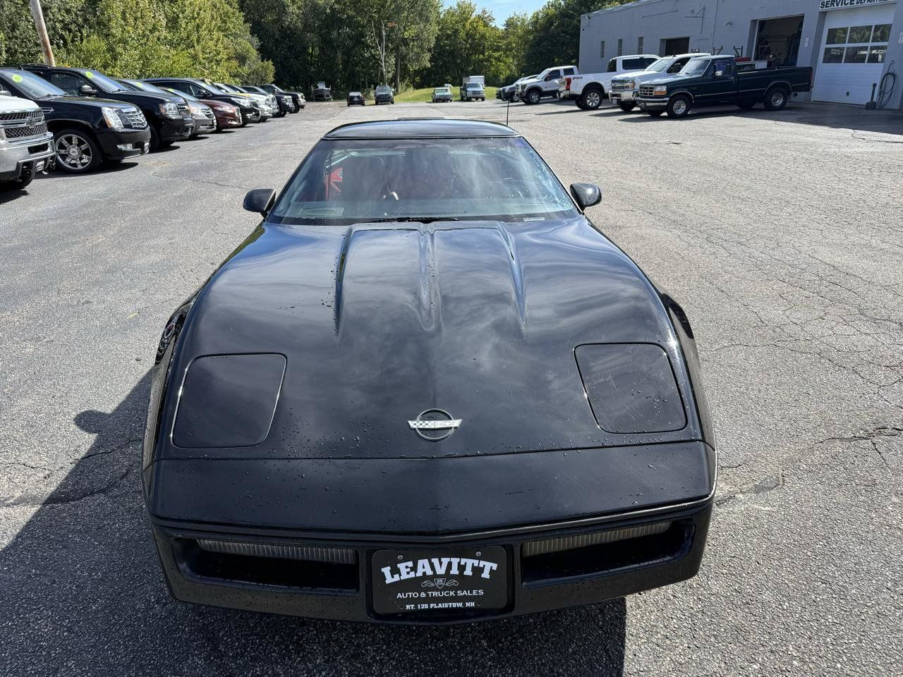 Used 1988 Chevrolet Corvette Coupe RWD image 3