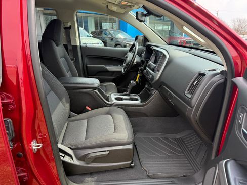Used 2020 Chevrolet Colorado LT w/ LT Convenience Package image 9