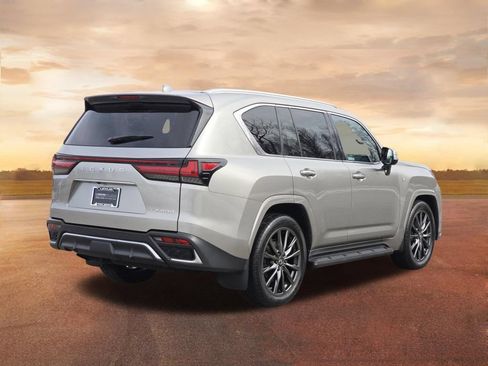 Used 2022 Lexus LX 600 F Sport AWD/4WD image 8