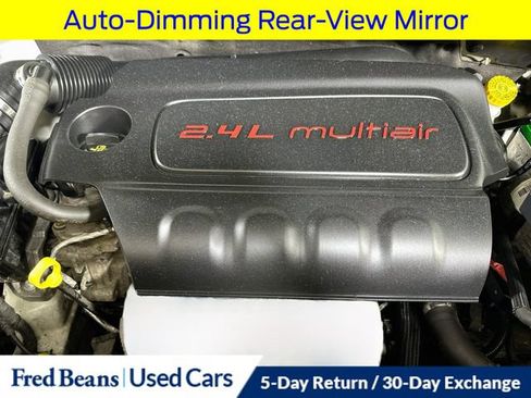 Used 2017 Jeep Renegade Latitude w/ Popular Equipment Group AWD/4WD image 34