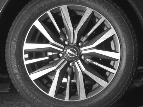 Used 2022 Nissan Kicks SV image 10