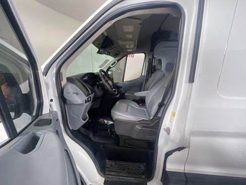 Used 2019 Ford Transit 250 148 Medium Roof image 14